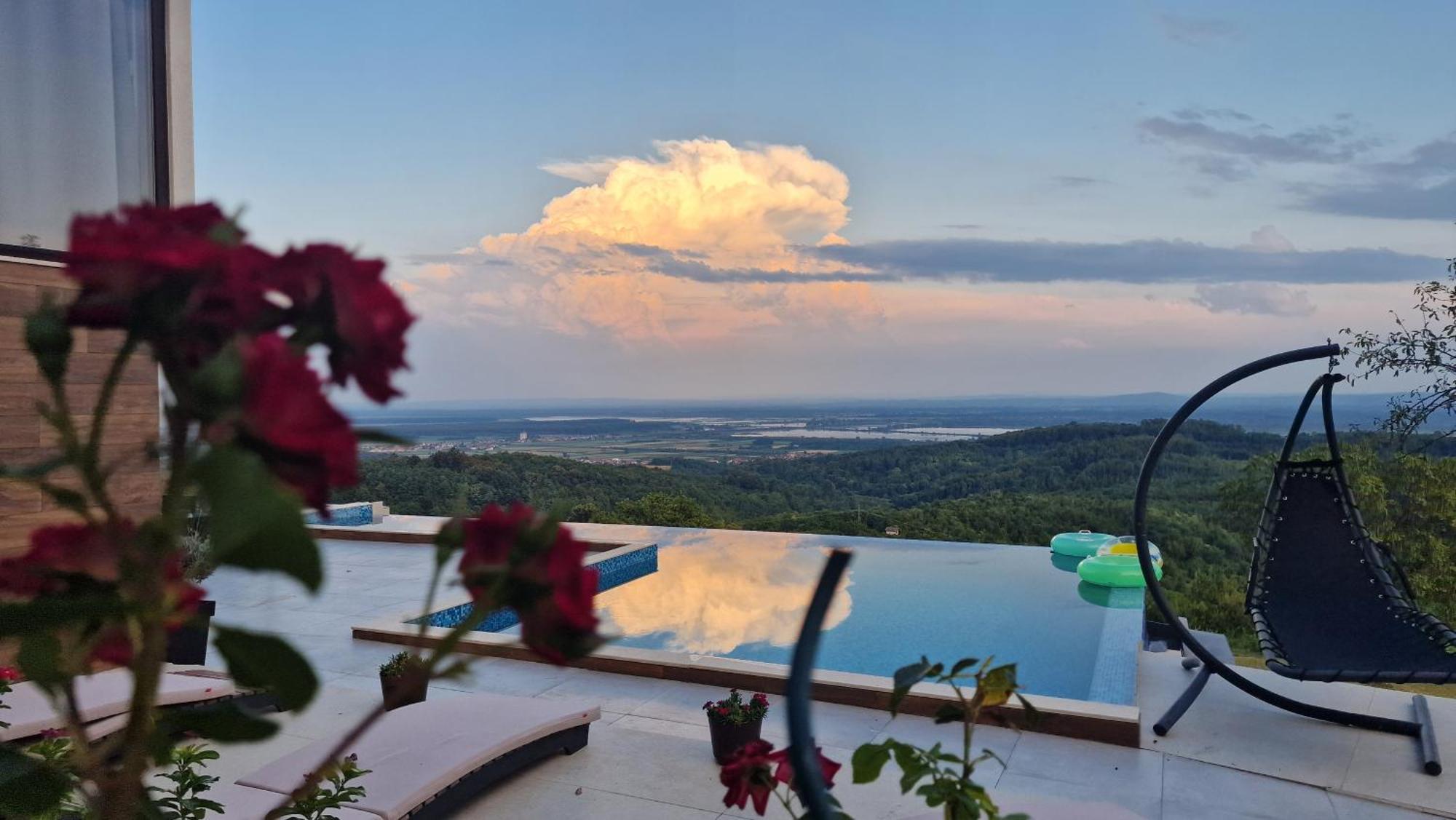 Villa Melani **** Oriovac Eksteriør billede